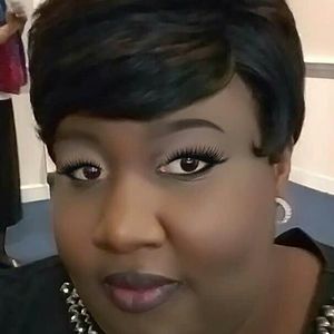 Meet your Posher, Valeria